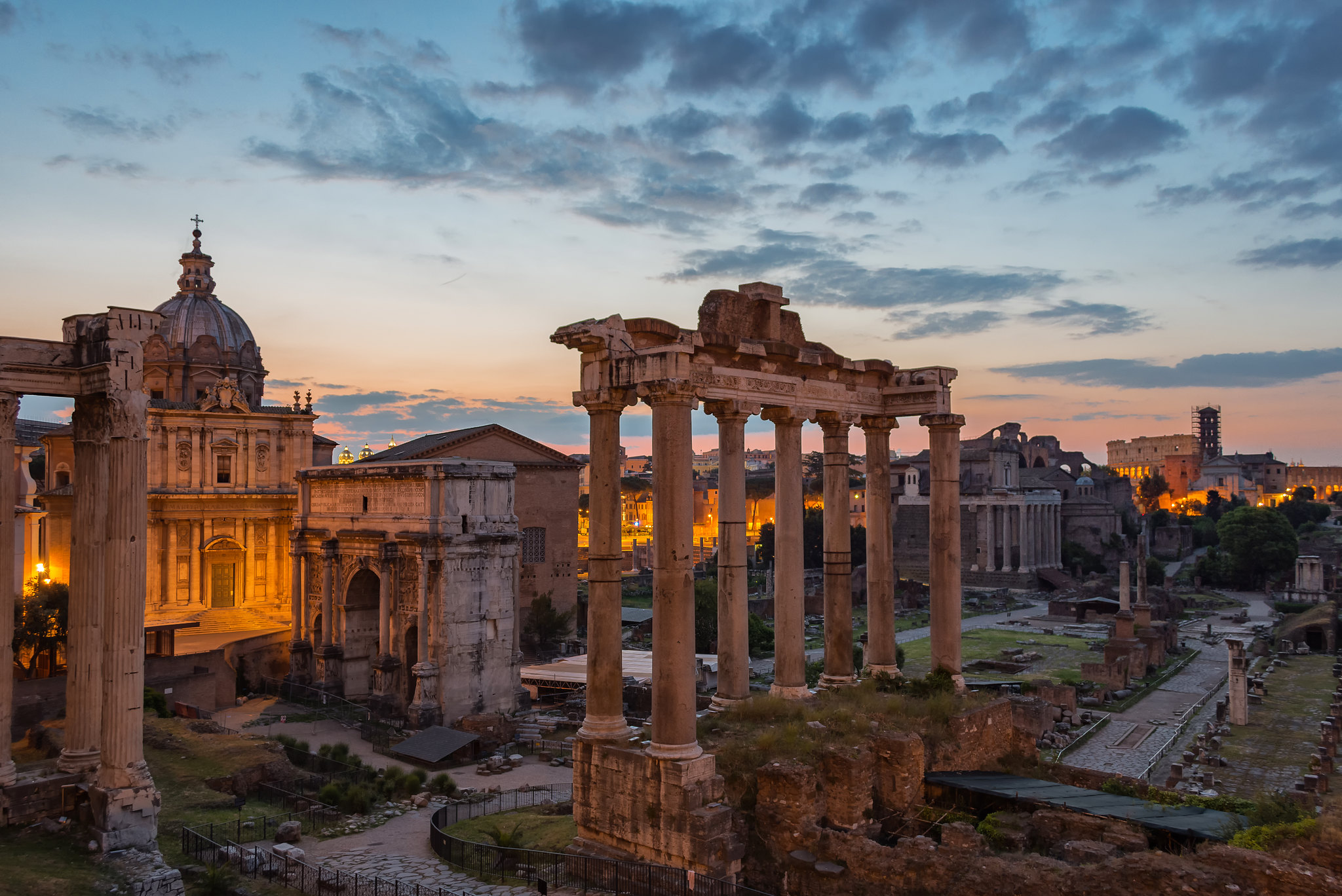 Alba sul Foro Romano by Stefano Lovato